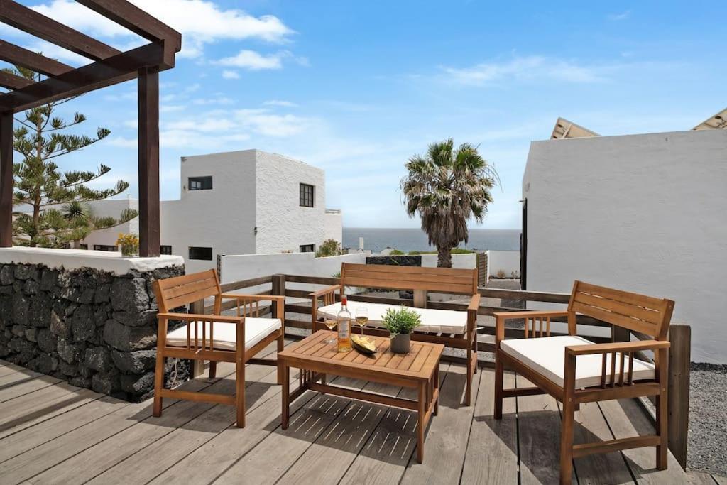 Playa Marina Ocean View Eco Bungalow Arrieta  Exterior photo